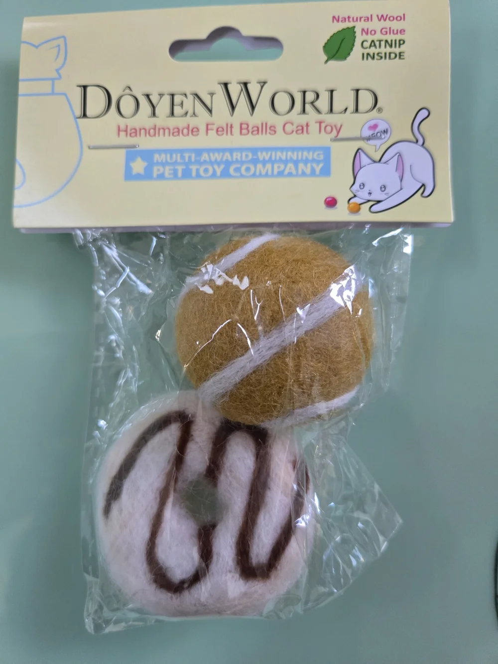 Doyen World Felt Cat Toys - Cream Donut & Brown Ball